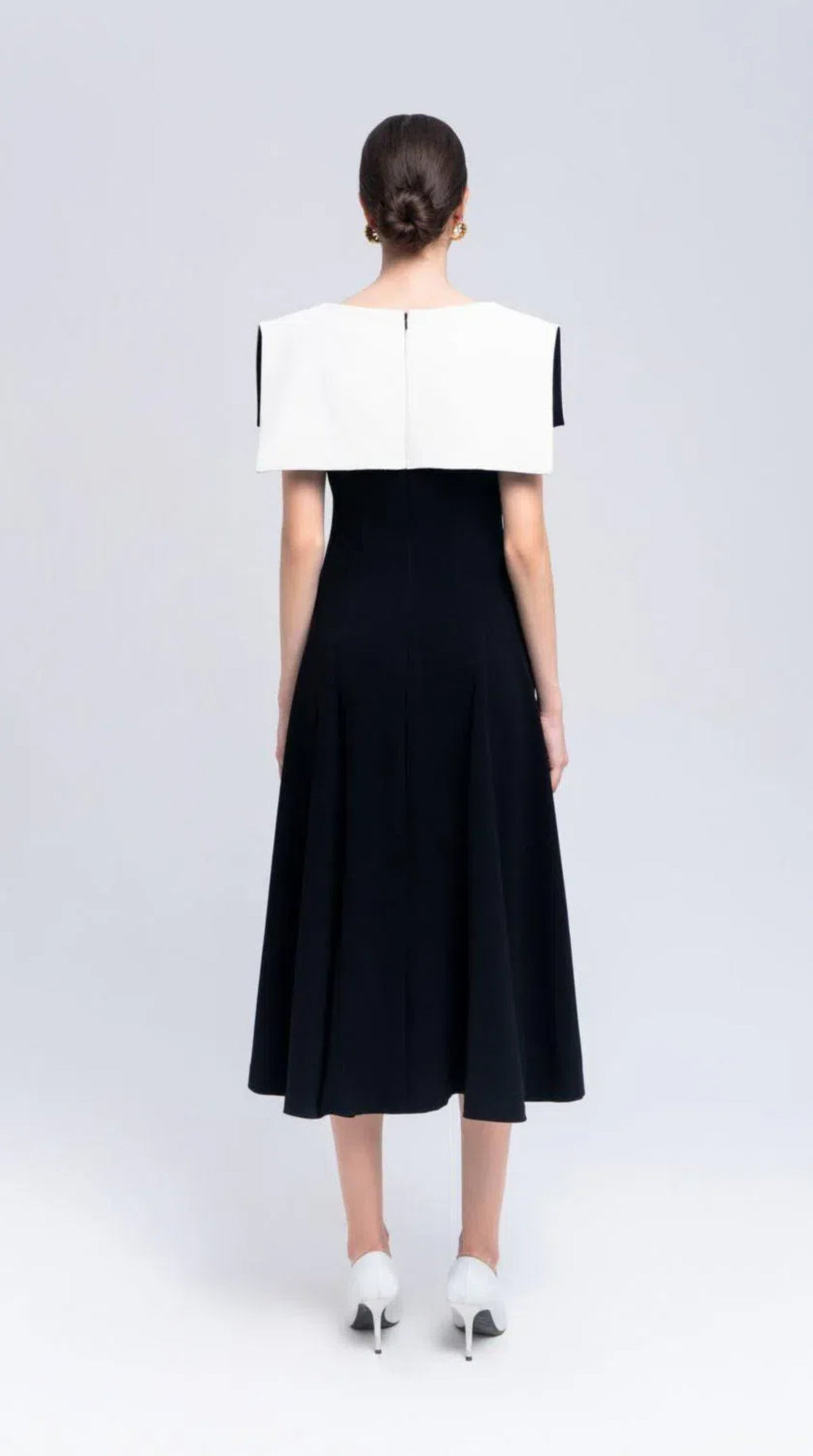 Origami Collar Midi (Black)