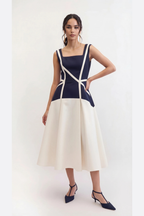 Contour Panel Midi