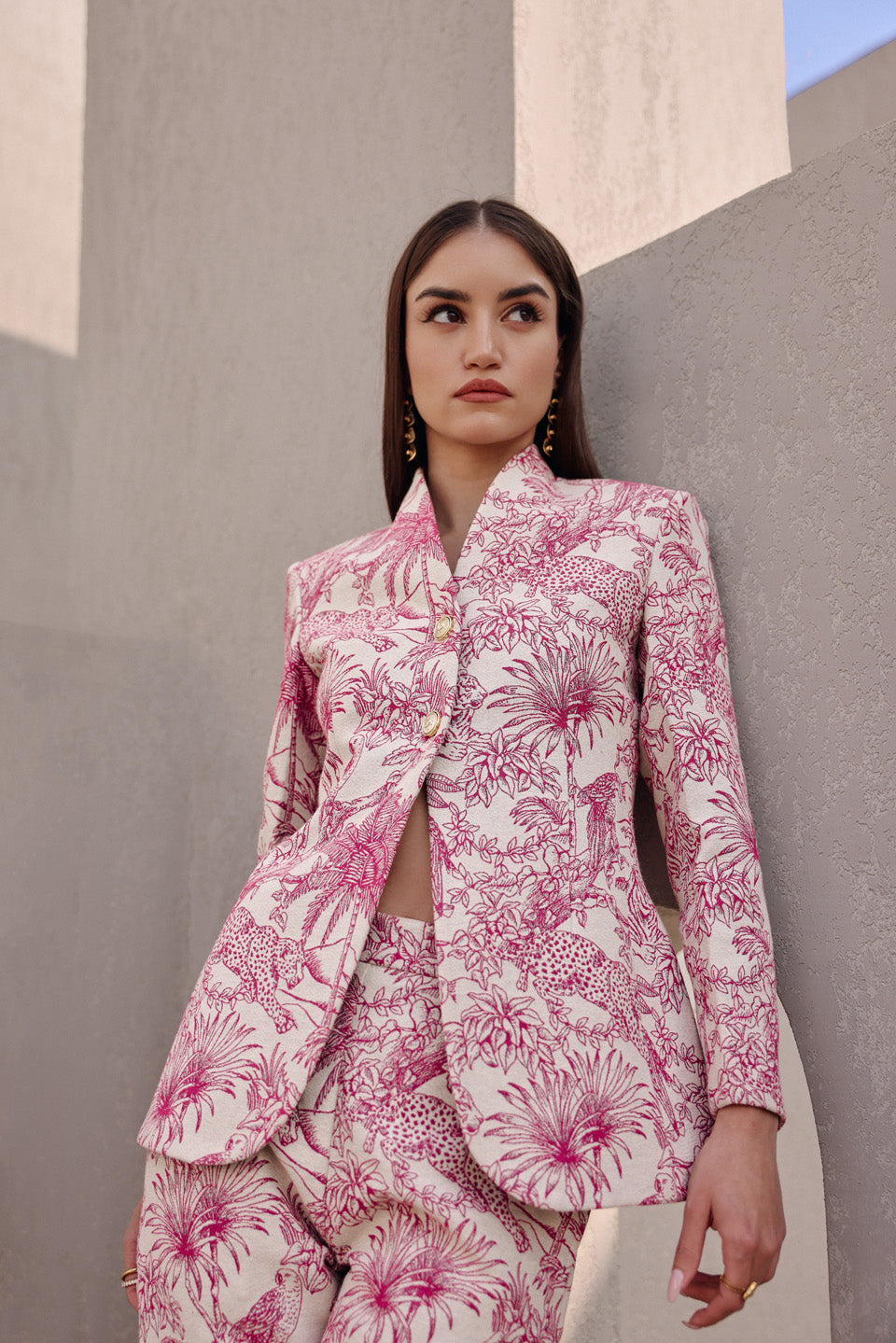 Archive beige pink statement suit