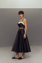 BLACK & WHITE BUSTIER