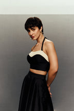 BLACK & WHITE BUSTIER
