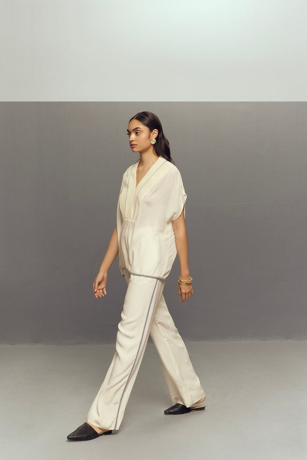 WHITE CREPE LINEN CORD SET